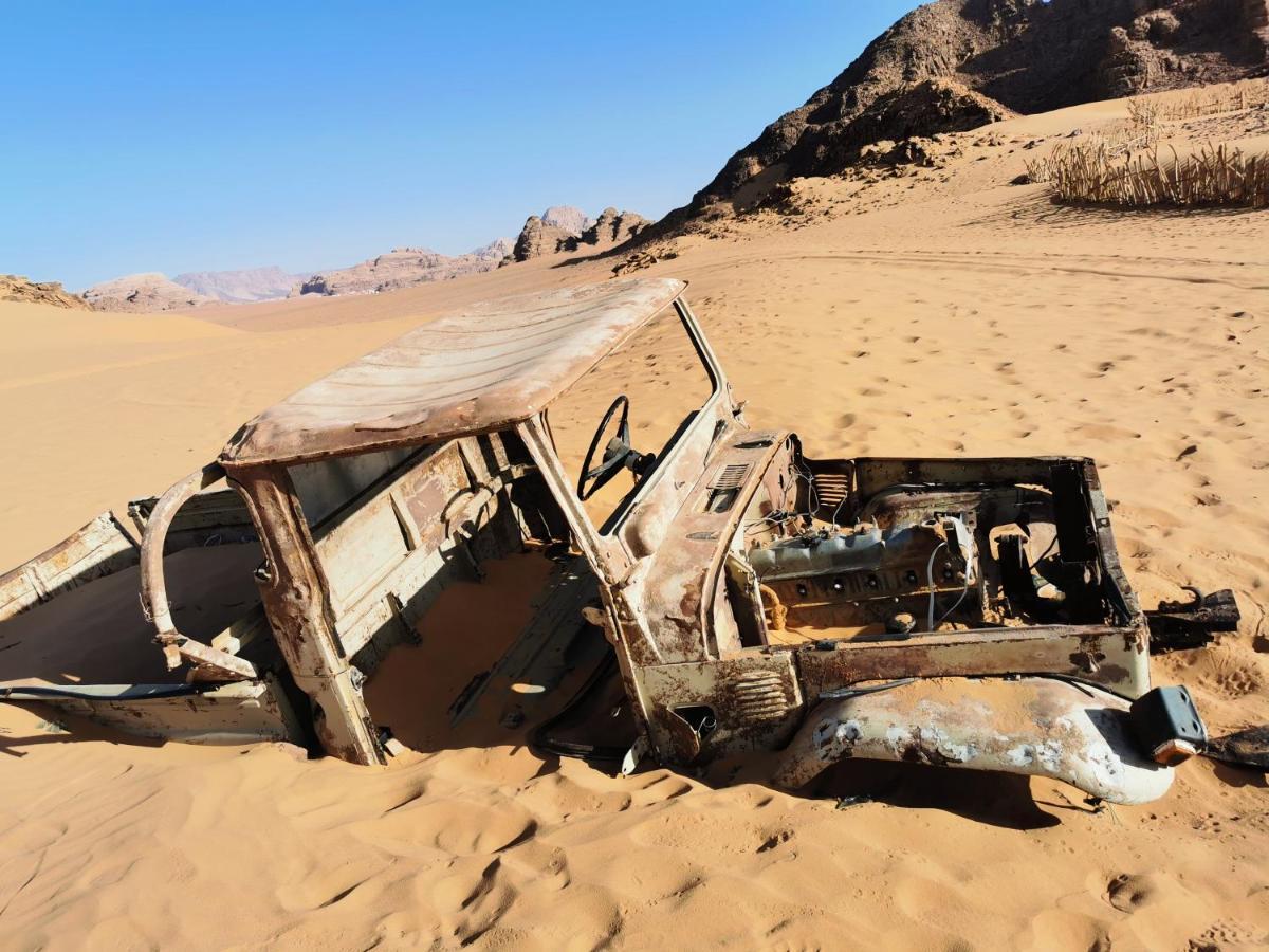 Rum Titanic Camp Wadi Rum Eksteriør billede