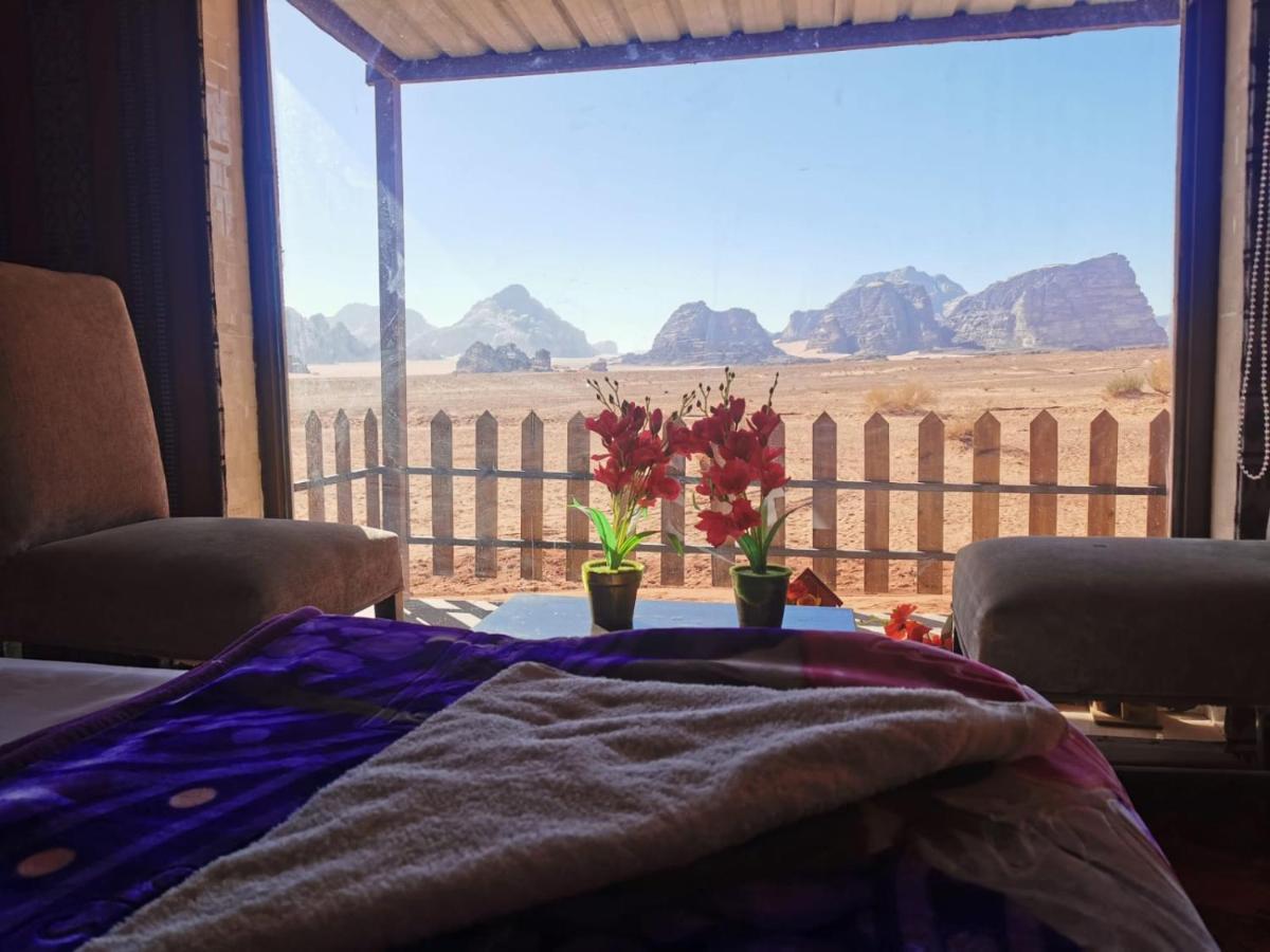 Rum Titanic Camp Wadi Rum Eksteriør billede