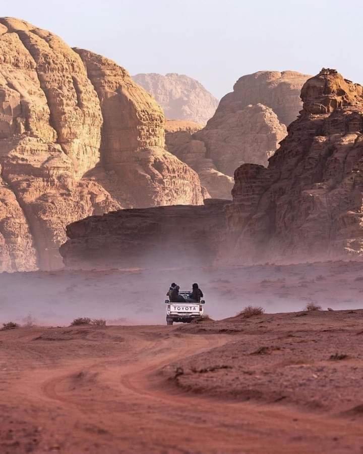 Rum Titanic Camp Wadi Rum Eksteriør billede