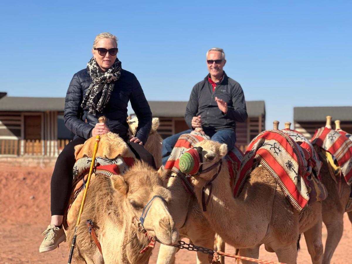 Rum Titanic Camp Wadi Rum Eksteriør billede