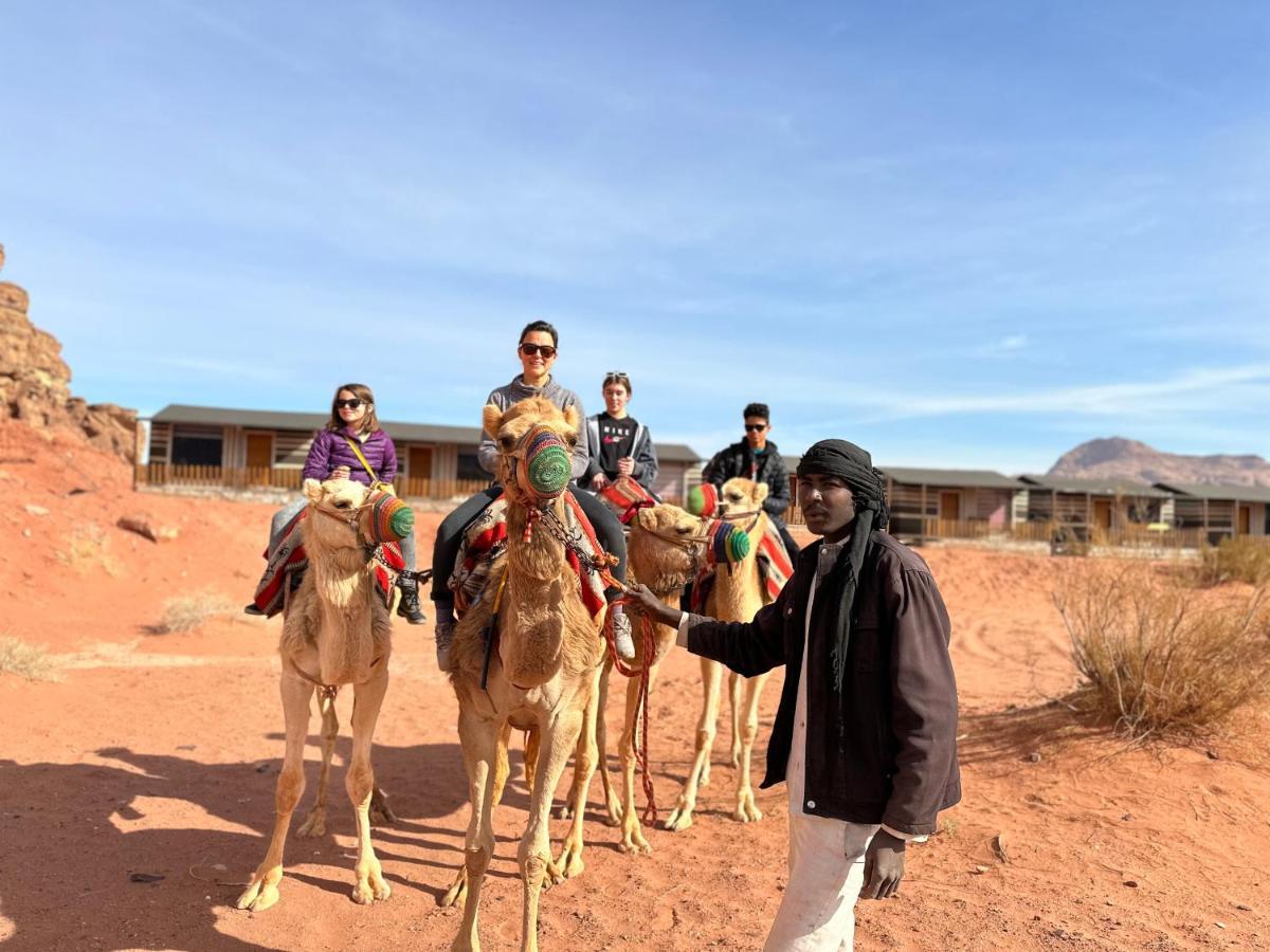 Rum Titanic Camp Wadi Rum Eksteriør billede